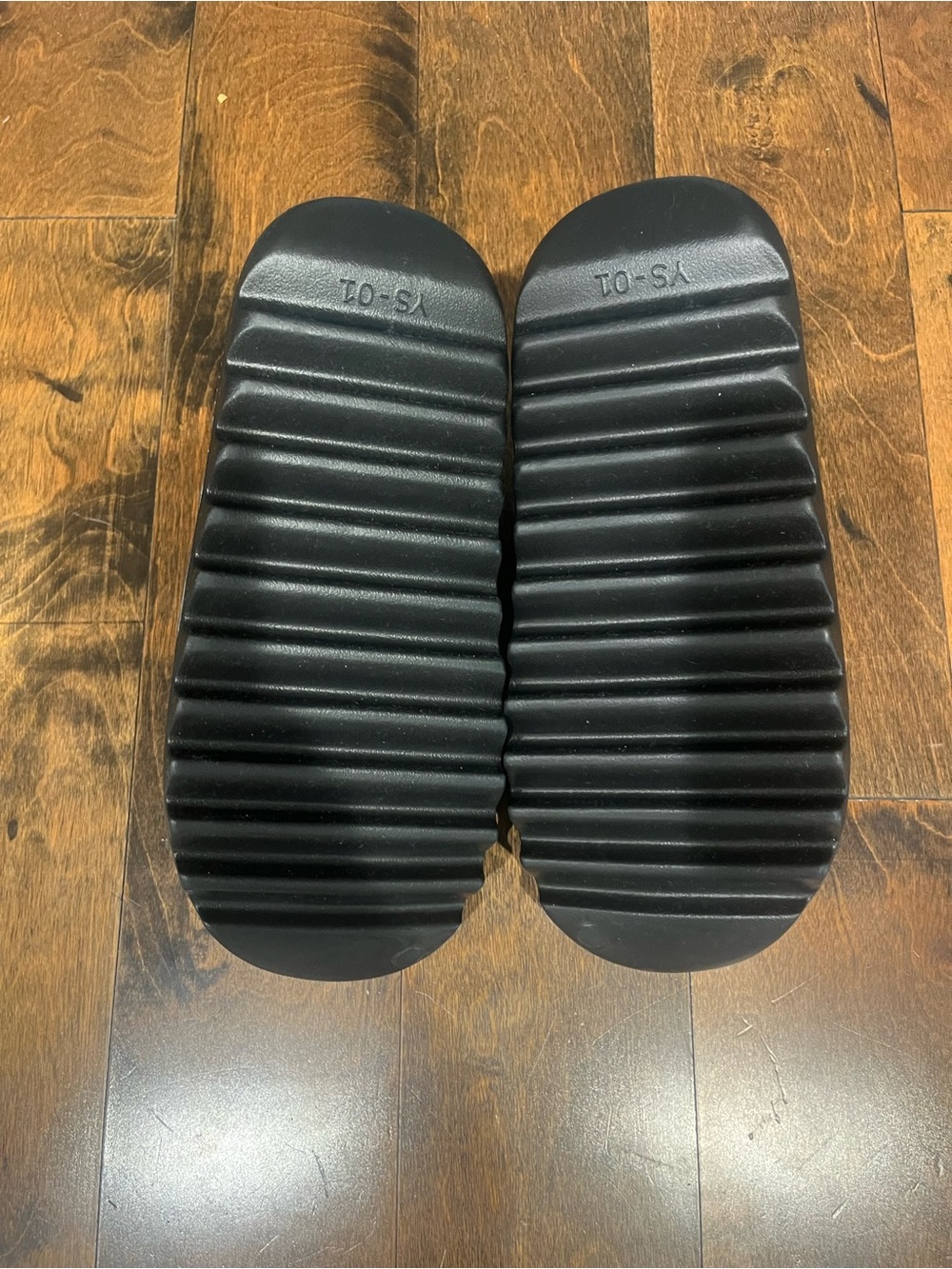 YZY YS-01 Black Slide Sandals - NWT - Picture 2 of 4